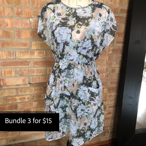 Xhilaration Dresses & Skirts - Floral Print Dress